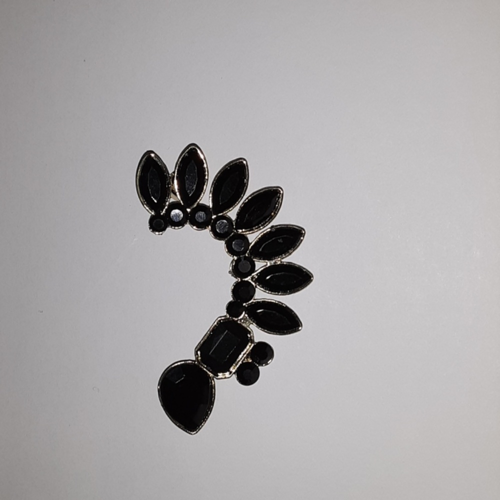 Earring cuff